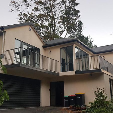 Tranquil Treehouse Villa Christchurch Exterior photo